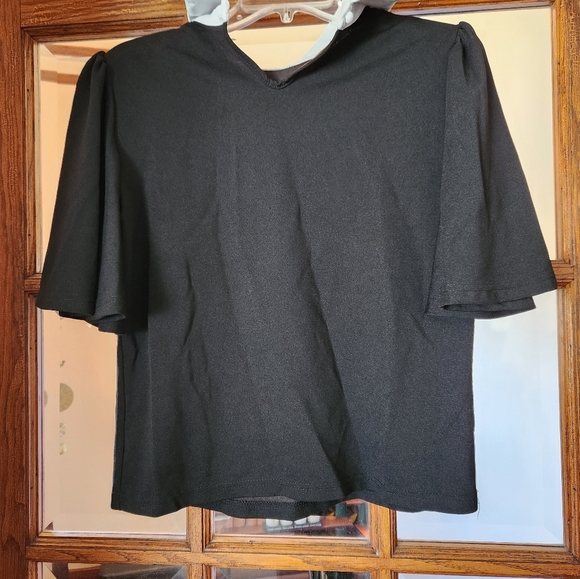 Hot Topic blouse - Picture 2 of 5